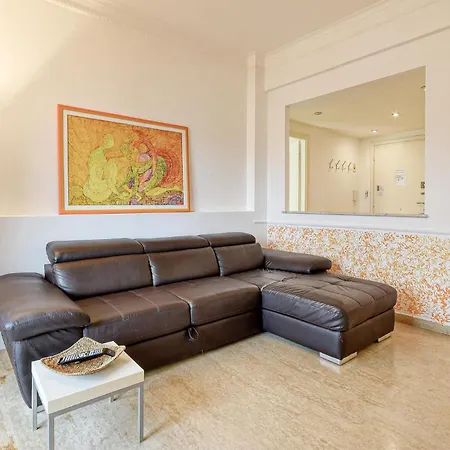 2 Bedroom Cozy In *